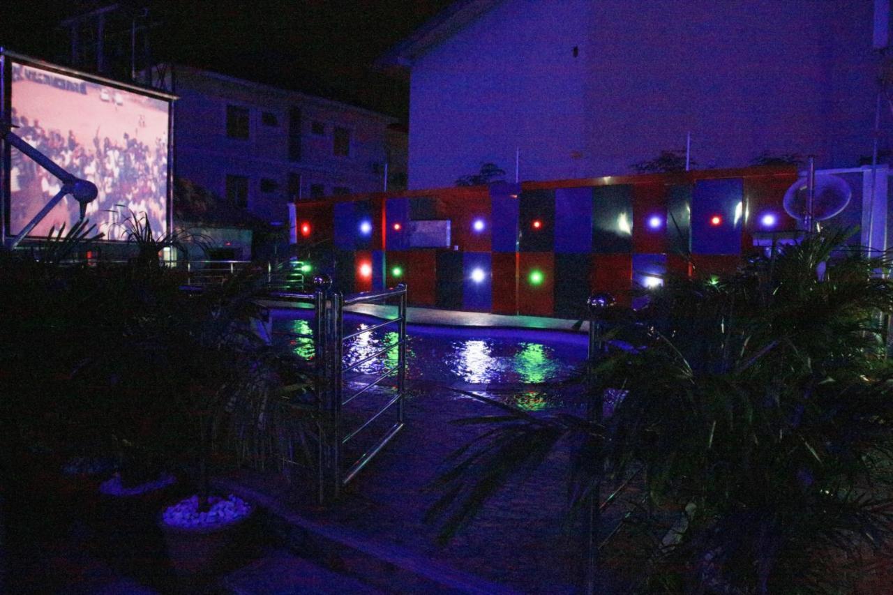 Western Dreams Hotel Αμπούζα Εξωτερικό φωτογραφία